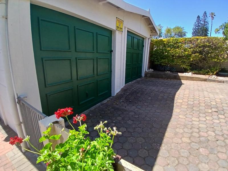 3 Bedroom Property for Sale in Stilbaai Wes Western Cape